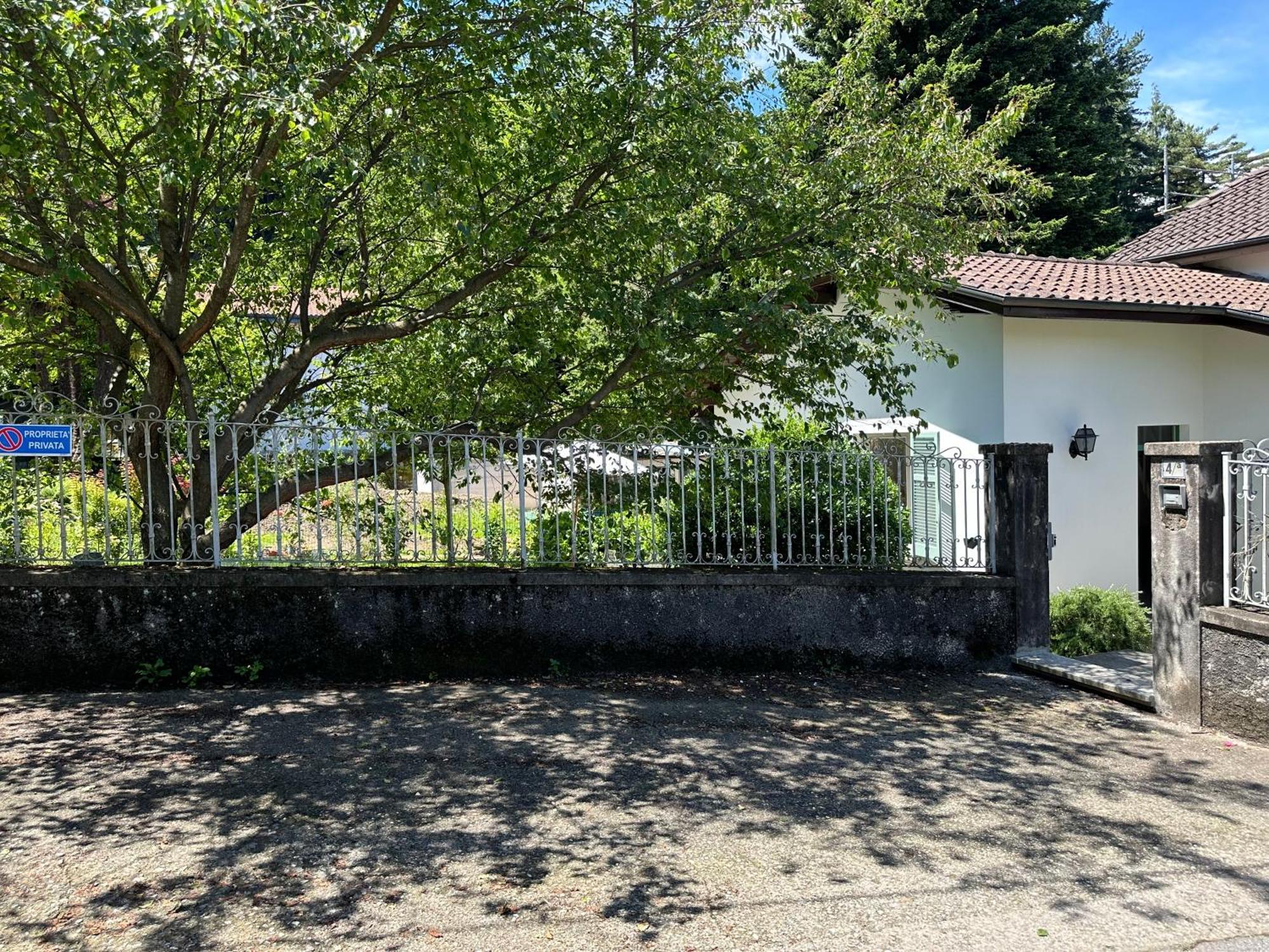 Casa Del Custode: Renovated Flat With Garden In A Villa Near The Lake Stresa Dış mekan fotoğraf